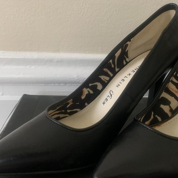Anne Klein shoes - Picture 3 of 6